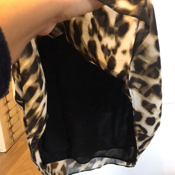 COPY - NWOT Guess Animal Tank Top - Picture 5 of 7